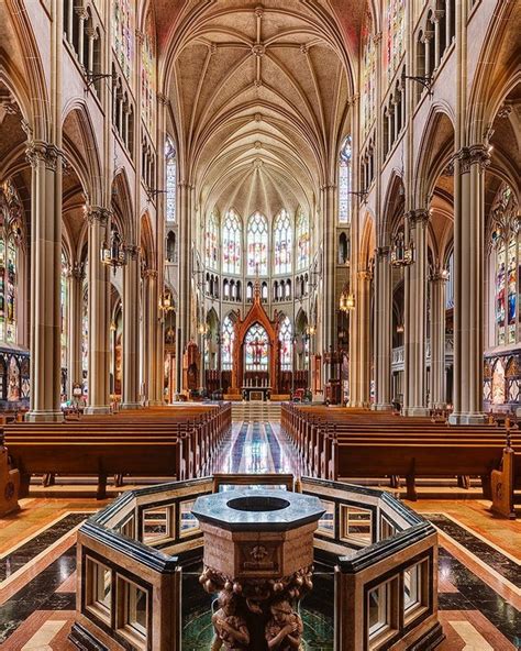 Cathedral Basilica Of The Assumption In Covington Kentucky R