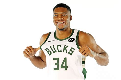 What Is Giannis Antetokounmpo S Contract With Bucks Closer Look As