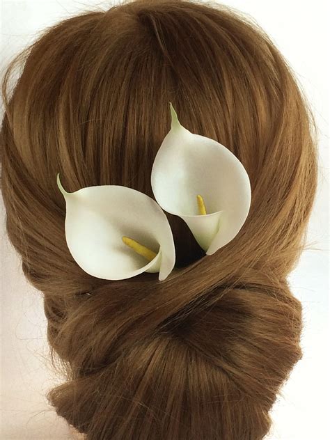 White Calla Lily Flowers Set Of 2 Hair Pins Wedding Hair Pins Etsy