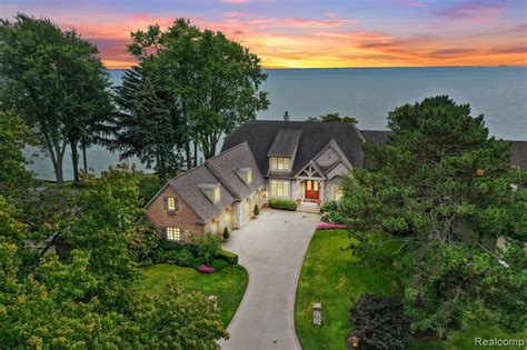 Zillow Waterfront Homes For Sale Lake St Clair