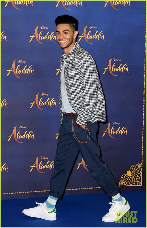 Full Sized Photo Of Will Smith Mena Massoud Naomi Scott Team Up For Aladdin Photo Call In London