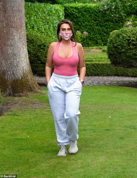 Lauren Goodger Flaunts Her Ample Cleavage In A Plunging Vest Top Daily Mail Online