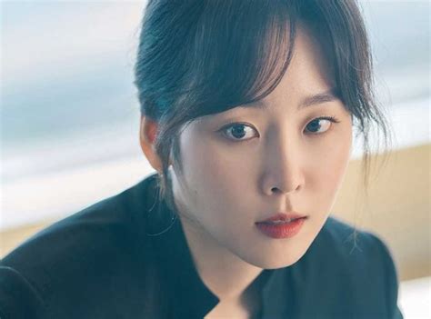 ‘you Are My Spring Actress Seo Hyun Jin Radiates Elegance In Vogue