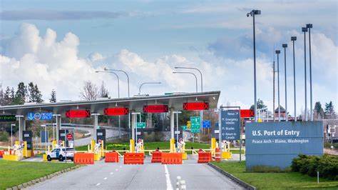 Canada Border Reopening Is Scheduled For Next Month Condé Nast Traveler