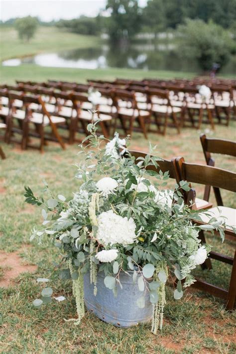 Featuring everything from rustic wedding flowers to decorations, receptions and more, we provide you with the best rustic ideas for plan your rustic wedding. 70 Easy Rustic Wedding Ideas That You Could Try in 2018 | Deer Pearl Flowers- Part 3
