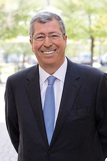 Quelle est la durée moyenne d'un virement ? Patrick Balkany - Babelio