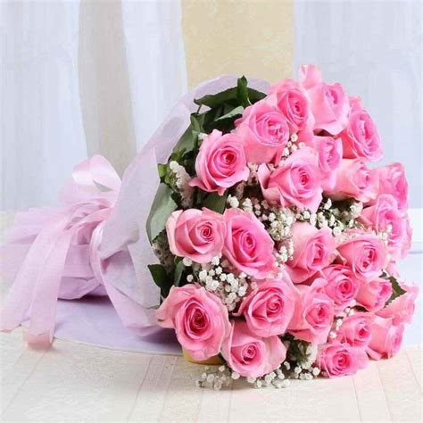What to get mum for mothers day. Mothers Day Alluring Pink Roses Bouquet Online India