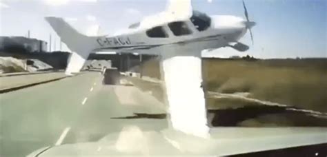 Dashcam Captures Dramatic Seconds Before Plane Crash In Markham News