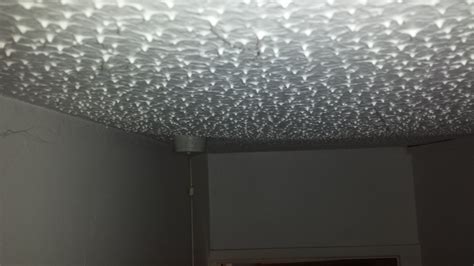 Repair a drywall ceiling and texture the ceiling with a stipple brush. How To Artex Ceiling Repair | Taraba Home Review