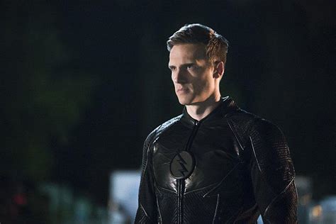 The Flash Season 2 Episode 23 Review The Race Of His Life