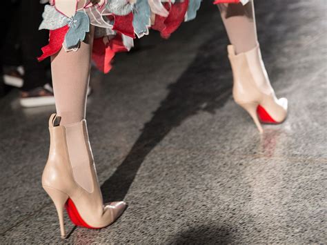 Womens High Heels Influence Male Behaviour Says Study The Independent