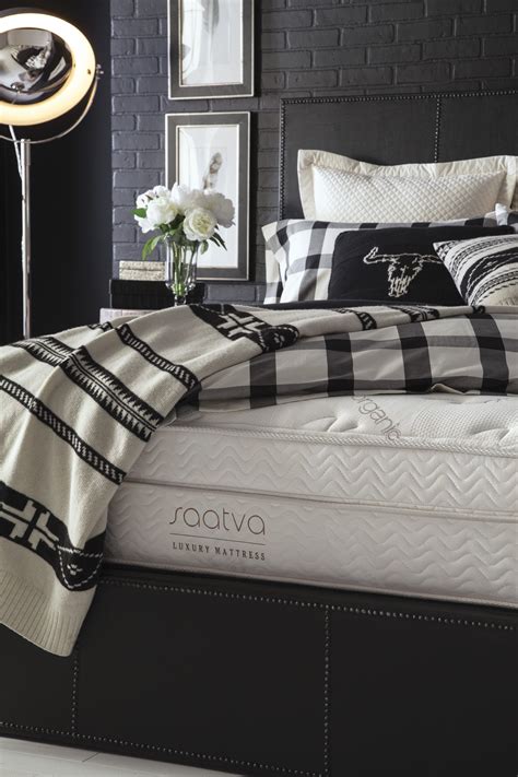 Saatva Mattress Consumer Reviews | Luxury mattresses, Saatva mattress