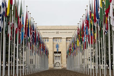 Palais Des Nations Geneva The Flags Of The193 Member Stat Flickr