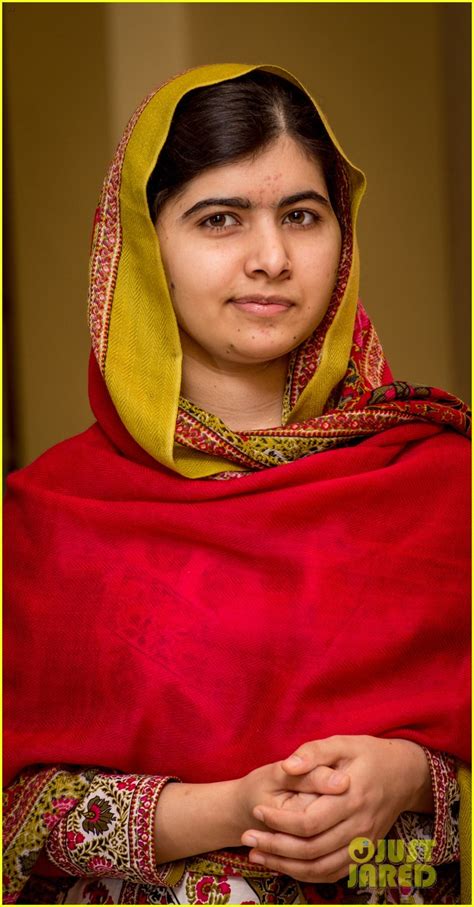 The life of malala yousafzai, the pakistani blogger who survived being shot by the taliban and became the youngest winner of the nobel peace prize. Malala Yousafzai Unveils Official Portrait in England ...