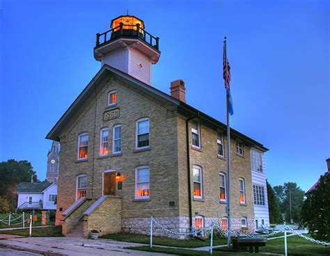 Port Washington Lighthouse Port Washington Wisconsin Phot Flickr
