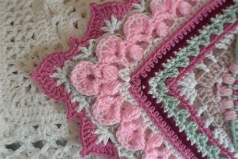Knitted shawls and knitting edges patterns can be breathtaking pieces of art, because they are intricate and often made with fine elegant yarns of good quality. Persian Dream Border - Free Pattern (Beautiful Skills ...
