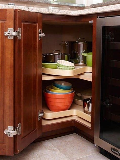 The first step to organize kitchen cabinets by zone is to take a few minutes to think about where you want to store your items and how you want your kitchen to function. 8 Ingenious Organizing Ideas for Corner Cabinets | Kitchen ...