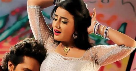 Akshara Singh Sexy Video Bhojpuri Actress Khesari Lal Yadavs Naughty Dance Moves Are A Must Watch