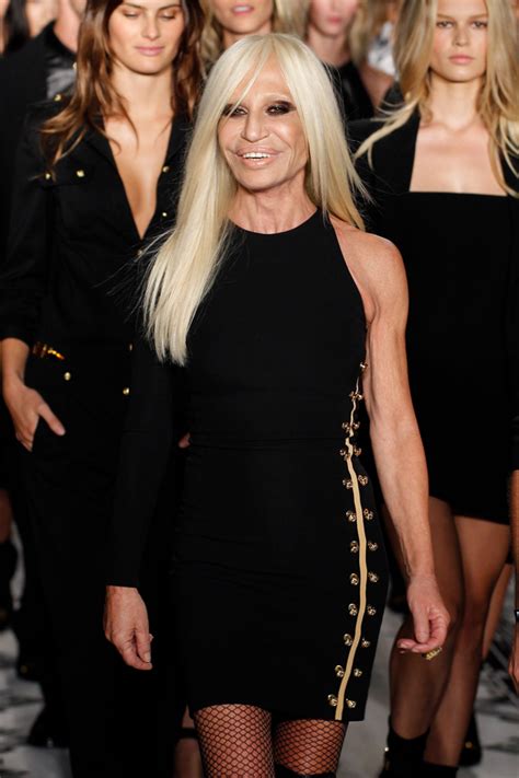 Liz Hurleys Safety Pin Versace Dress Gets Updated For New York Fashion