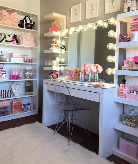 11 Seriously Stunning Real Girl Vanities That Will Make You Lose Your