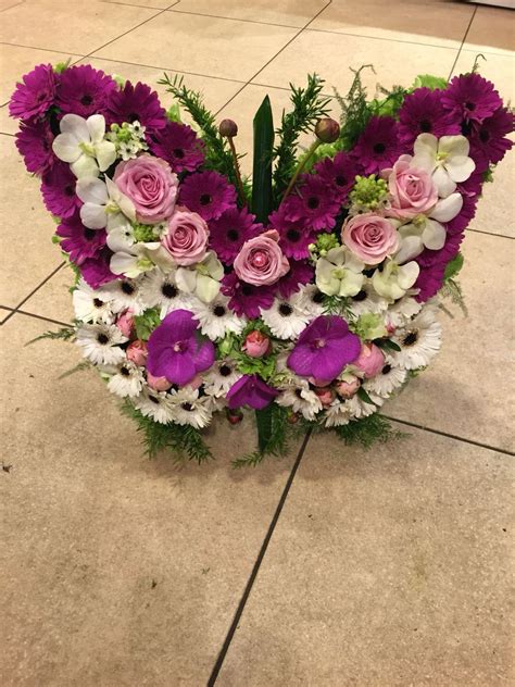 Linda Vintage Flower Arrangements Funeral Floral Arrangements