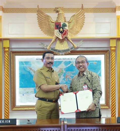Dapatkan solusi esignature lengkap untuk menandatangani pdf. Kemendagri & BSSN Teken Kerjasama Pemanfaatan Tanda Tangan ...