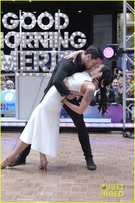 rumer willis and val chmerkovskiy celebrate dwts win on good morning america photo 3374369