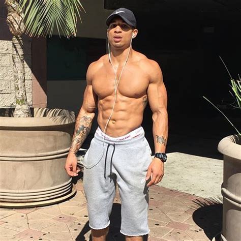 Bestil bord eller take away. Pin by JAMEY JONES on Men - Hottie Black & Mixed Race Men ...