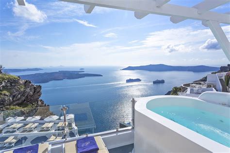 Pegasus Suites And Spa Overlooking The Flickering Santorini Dream