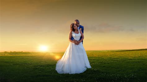 My wedding anniversary is coming up and i need someone to perform the following tasks: Make Sunset Effect in Pre Wedding - Photoshop Manipulation Tutorial - zanuara.com