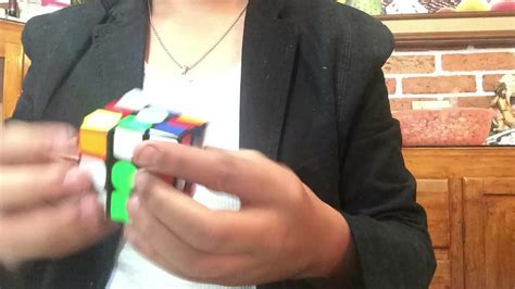 Cubo Rubik Resuelto En 2 Segundos Youtube