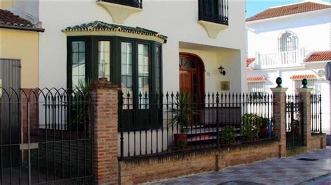 Te ofrecemos precios baratos para la compra de un piso o casa. Casa en venta cerca de Málaga, España :: Arriaza Vega ...