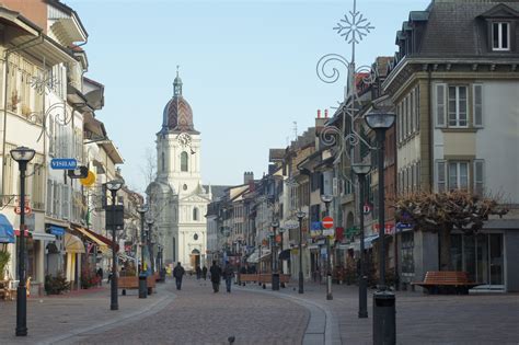 Morges region on lake geneva near lausanne, in addition to interesting museums and sights mainly offers a lot of excursion destinations in the immediate vicinity. En la imagen de abajo, puedes ver en una gráfica la ...