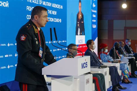 Евгений Крюков выступил на IX Московской конференции по международной ...