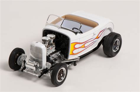 Revell 125 Scale 32 Ford Roadster Plastic Model Kit Review