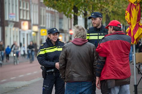 Discover more posts about politie. Politie onderzoekt aanrandingen Enschede | politie.nl