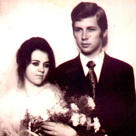 Rusza zapowiadana od kilku tygodniu pomoc dla przedsiębiorców w ramach tarczy finansowej polskiego funduszu rozwoju. MARIA JANIK-STANASZEK. Ród Wawrzyńca z Łazów. Genealogia