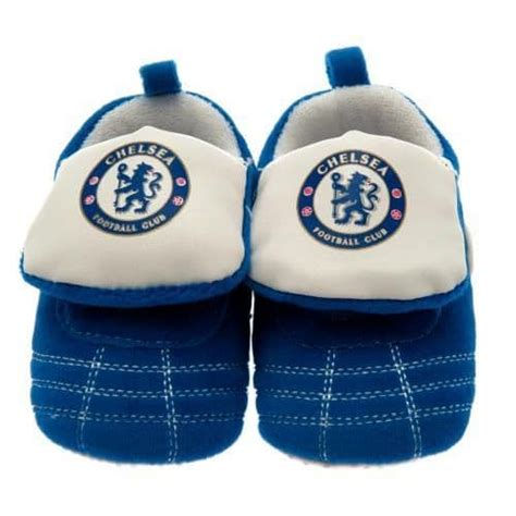 Need a special birthday or anniversary gift? Chelsea FC Baby Crib Shoes 3/6 Months | CFC Football Gifts