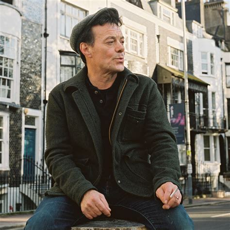 Over the span of 30 years, he's worked on the railway, busked in the streets of london, provided backup vocals and guitar for van morrison, played clubs. James Hunter, The James Hunter Six Singer & Guitarist Gear ...