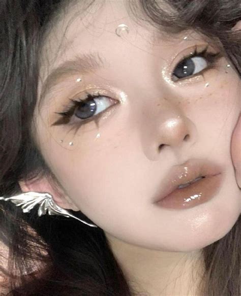 Pin By Sophie 🎀 On Makeup Dope Makeup Ethereal Makeup Doe Eye Makeup