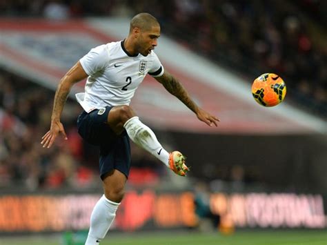Gareth southgate, né le 3 septembre 1970 à watford, est un footballeur international anglais qui évoluait au poste de milieu de terrain et défenseur central. Gareth Southgate explains decision behind surprise Glen ...