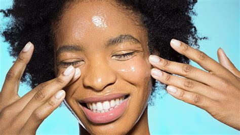 5 Things Dermatologists Will Never Put On Their Faces Medquit