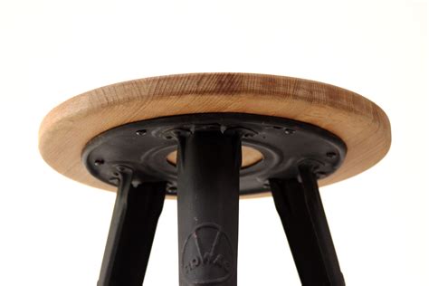 Wenn ergebnisse zur automatischen vervollständigung angezeigt werden, verwenden die pfeile nach oben und unten, um sie dir anzusehen und sie auszuwählen. strandholzshop - Industrie Hocker & Arbeitshocker von ...