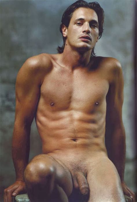 Nude Valentino photo Gallery Lanus