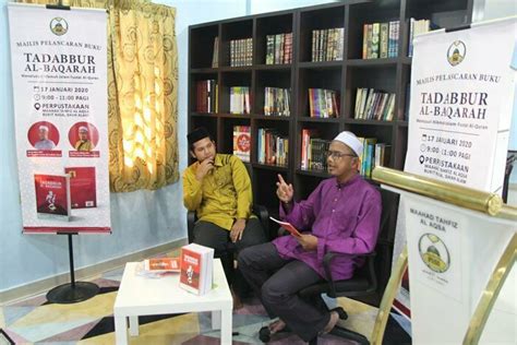 Daurah 'ilmiyyah online via aplikasi zoom. Pelancaran Buku Tadabbur Al-Baqarah Dekatkan Masyarakat ...