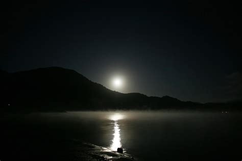 The site owner hides the web page description. 満月と夜の田沢湖 秋田の風景 | JAPAN SCENE ～日本の風景～