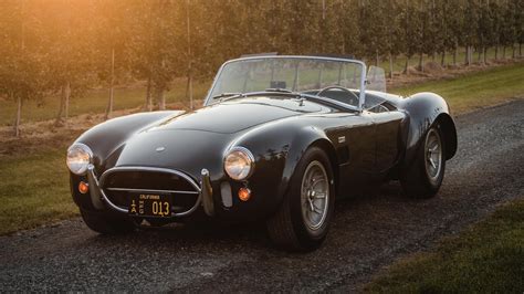 Carroll Shelbys Personal 1965 Shelby 427 Cobra Roadster Sells Makes