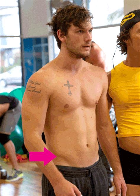 25 Hot Men With Very Defined V Cuts Or Sex Lines Or Whatever You Free