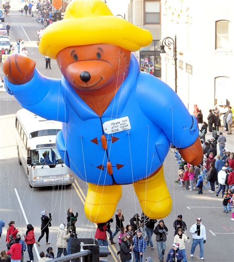 Parade of Big Balloons draws thousands to downtown Springfield - masslive.com