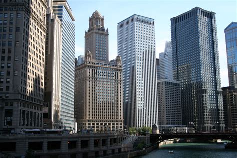 Top Hotel Deals Chicago Buildings